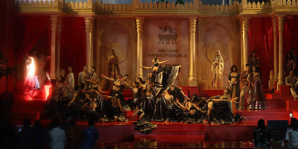 ART MUMBAI Programming 2025 | Talks, Walks & Live Performances